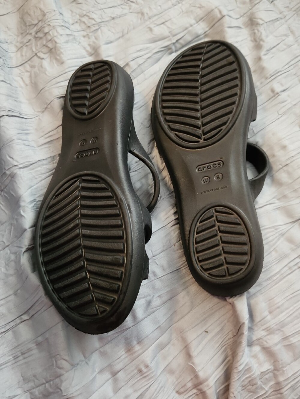 CROCS Black Women's Casual Slide Sandals - Picture 4 of 6
